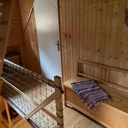 Horska Chalupa Pluskovjanka Velke Karlovice Bagian luar foto