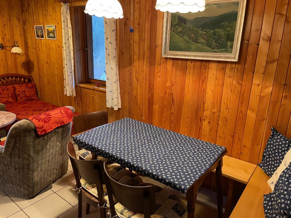 Horska Chalupa Pluskovjanka Velke Karlovice Bagian luar foto