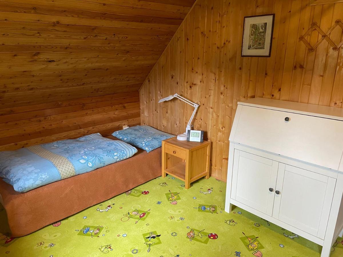 Horska Chalupa Pluskovjanka Velke Karlovice Bagian luar foto